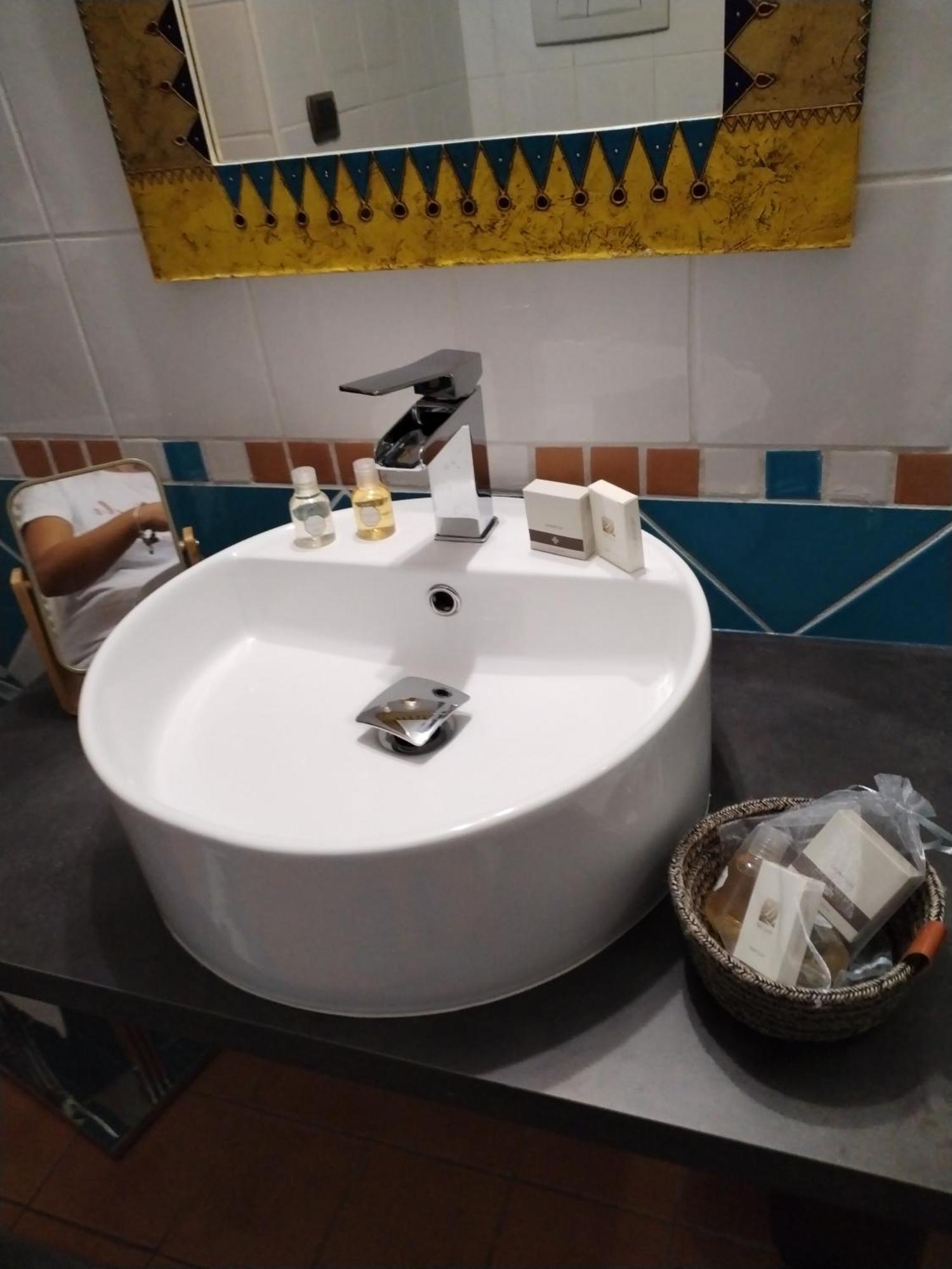 Al Mare 22 Hotel Бари Екстериор снимка